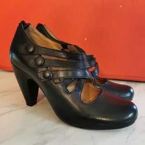 Miz Mooz vintage style heels